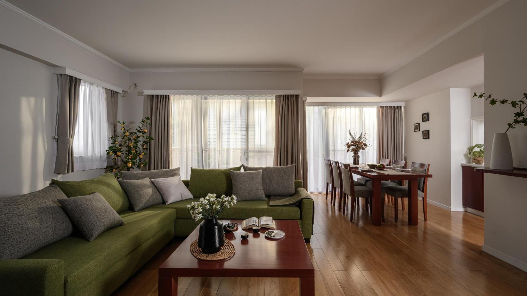 Khách sạn hẻo lánh Saigon Sky Garden Serviced 4*